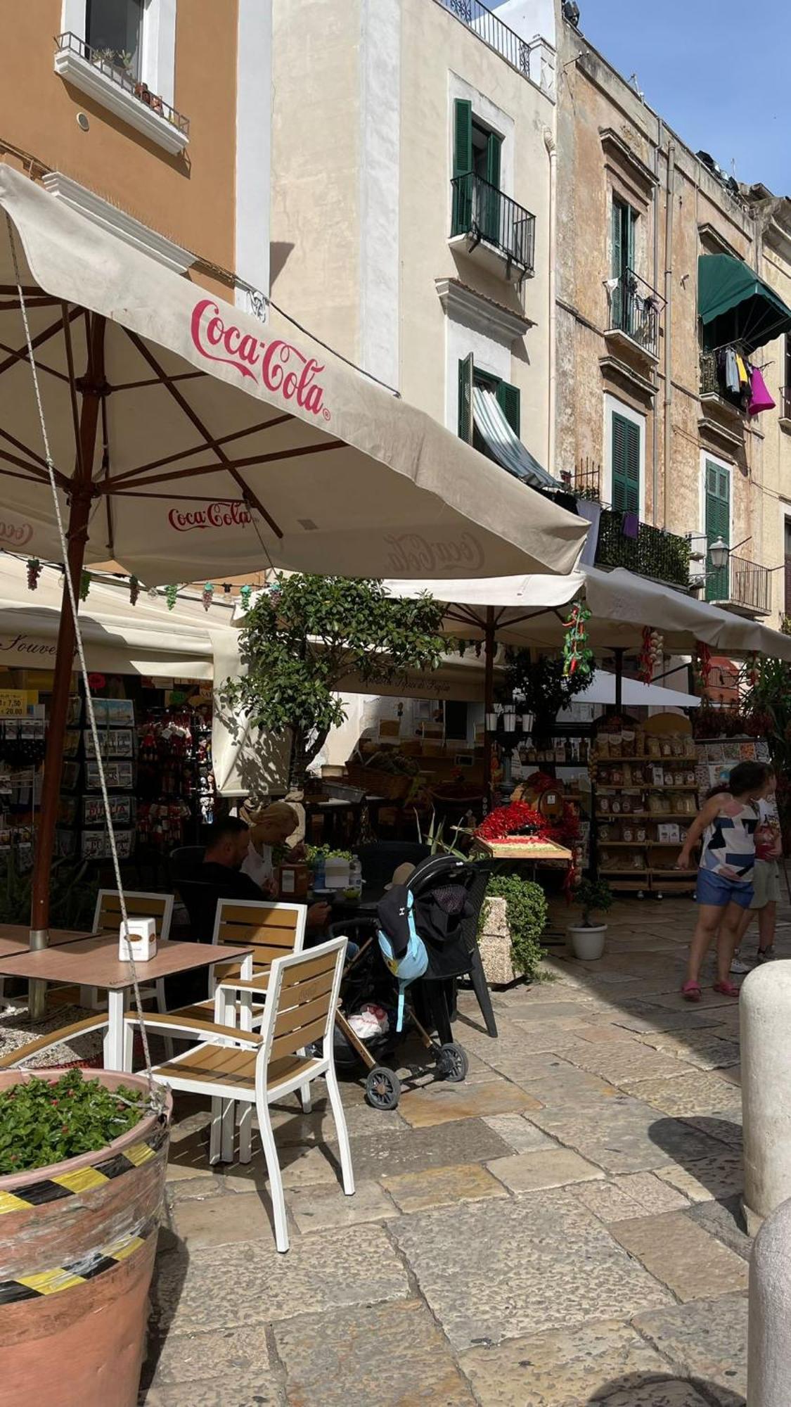 Locazione Turistica Madera Hotell Bari Eksteriør bilde